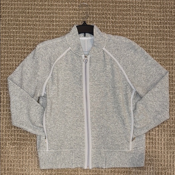 LuluLemon Gray Bomber Jacket. Women’s Size 10. - Picture 3 of 6